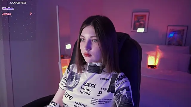 Snapshot of Kimmie_shine chatting on October 8, 2025, 12:07 pm Kimmie shine online show from October 8, 2025, 12:07 pm