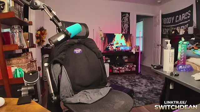 Snapshot of twunkdean chatting on December 5, 2025, 2:59 pm twunkdean online show from December 5, 2025, 2:59 pm