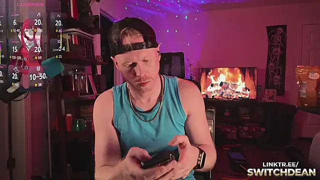 Snapshot of twunkdean chatting on November 23, 2025, 11:04 pm twunkdean online show from November 23, 2025, 11:04 pm