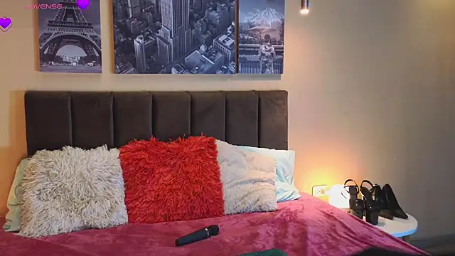 Snapshot of Blue_Sixx chatting on November 7, 2025, 10:03 pm Blue Sixx online show from November 7, 2025, 10:03 pm