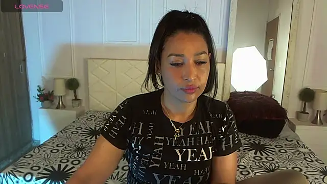 IvyShine7 online show from February 23, 2026, 7:03 pm