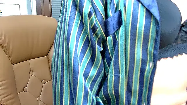 Snapshot of ROBY_SWEETHOT chatting on October 22, 2025, 9:35 pm ROBY SWEETHOT online show from October 22, 2025, 9:35 pm