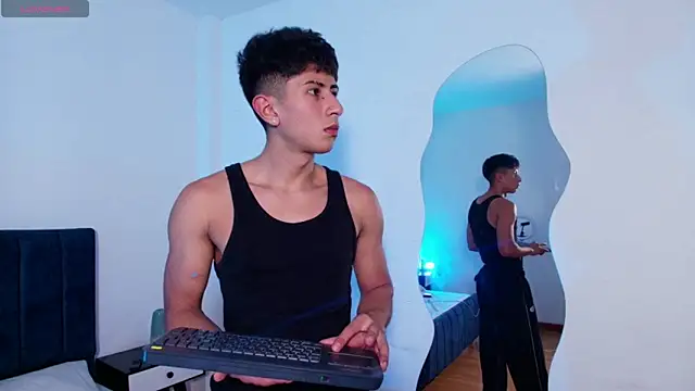 Snapshot of Andy_Justgame chatting on November 29, 2025, 2:44 am Andy Justgame online show from November 29, 2025, 2:44 am