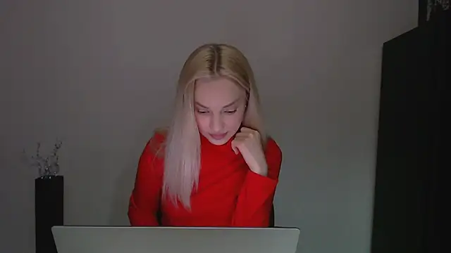 Lia noo regrets online show from April 16, 2026, 5:25 pm