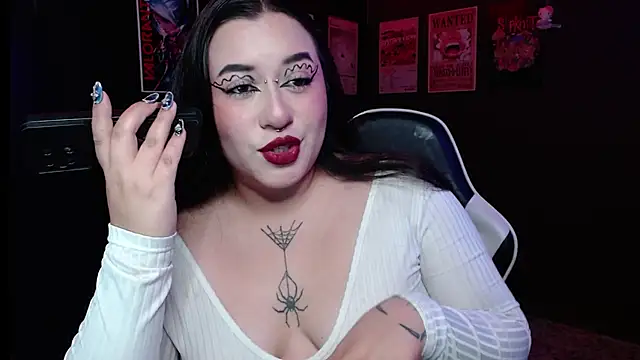 Snapshot of Ravendark_ chatting on September 8, 2025, 8:52 pm Ravendark online show from September 8, 2025, 8:52 pm