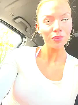 Snapshot of goddessbarbiexo chatting on October 7, 2025, 8:48 am goddessbarbiexo online show from October 7, 2025, 8:48 am