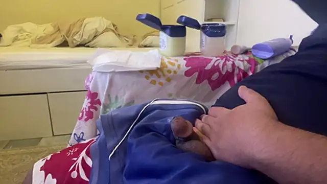 Snapshot of qnawafp chatting on November 27, 2025, 10:21 pm qnawafp online show from November 27, 2025, 10:21 pm