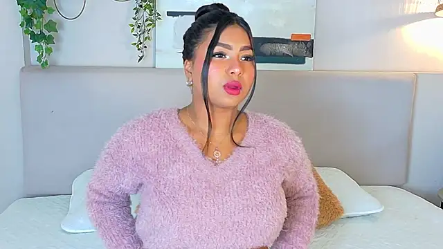 Snapshot of LanaRozz chatting on November 28, 2025, 8:31 pm LanaRozz online show from November 28, 2025, 8:31 pm