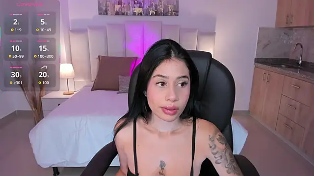 Snapshot of miranda_crawfor chatting on October 23, 2025, 11:31 am miranda crawfor online show from October 23, 2025, 11:31 am