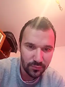 Snapshot of Ionut899@xh chatting on October 1, 2025, 7:57 am Ionut899xh online show from October 1, 2025, 7:57 am