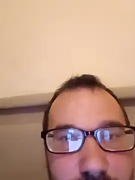 Snapshot of Ionut899@xh chatting on September 28, 2025, 8:27 pm Ionut899xh online show from September 28, 2025, 8:27 pm