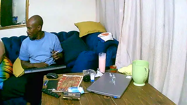 SHORTGUN STALLION online show from November 27, 2025, 10:43 pm