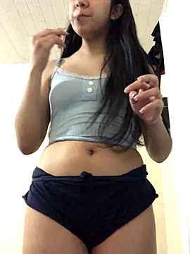 Snapshot of ashleyy20 chatting on November 8, 2025, 8:34 pm ashleyy20 online show from November 8, 2025, 8:34 pm