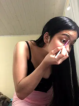 Snapshot of ashleyy20 chatting on November 18, 2025, 7:17 pm ashleyy20 online show from November 18, 2025, 7:17 pm