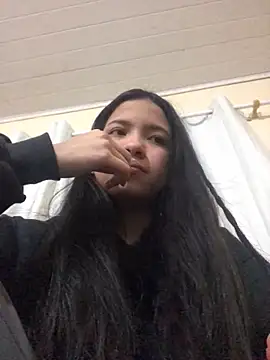 Snapshot of ashleyy20 chatting on October 30, 2025, 10:06 pm ashleyy20 online show from October 30, 2025, 10:06 pm