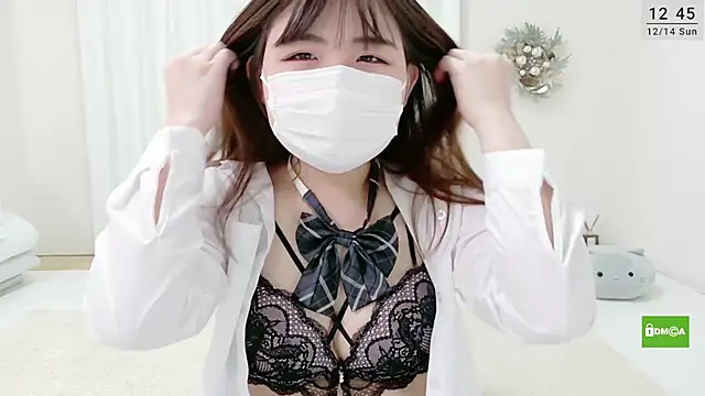 Snapshot of mana-chan chatting on December 14, 2025, 3:46 am mana-chan online show from December 14, 2025, 3:46 am