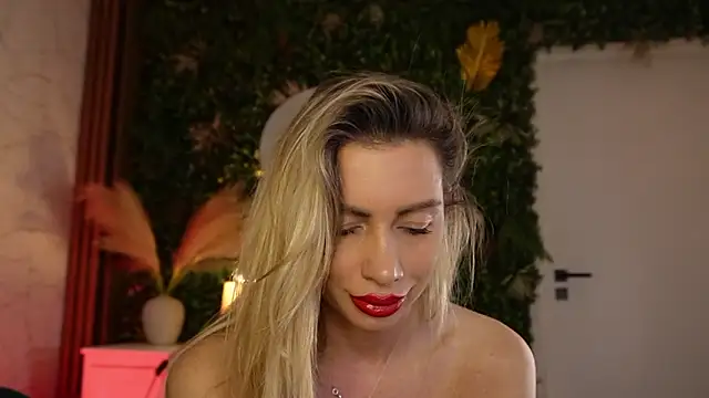 Snapshot of angel_wow_ chatting on February 13, 2026, 5:29 am angel wow online show from February 13, 2026, 5:29 am