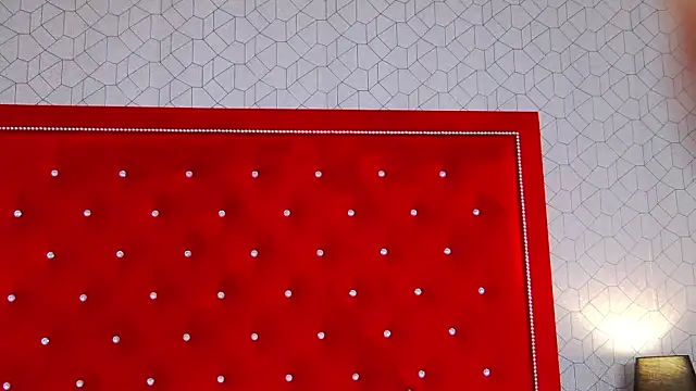 Ellsa Jean  online show from October 28, 2025, 3:18 am