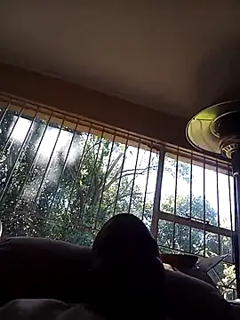 Snapshot of BlamedSimple chatting on November 17, 2025, 6:39 am BlamedSimple online show from November 17, 2025, 6:39 am