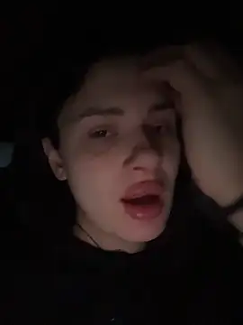 Snapshot of MiraReach chatting on December 5, 2025, 2:00 am MiraReach online show from December 5, 2025, 2:00 am