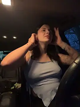 Snapshot of MiraReach chatting on December 17, 2025, 2:05 am MiraReach online show from December 17, 2025, 2:05 am