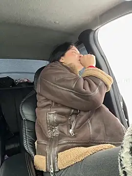 Snapshot of MiraReach chatting on November 5, 2025, 2:58 am MiraReach online show from November 5, 2025, 2:58 am