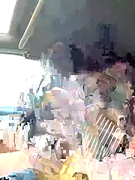 Snapshot of MiraReach chatting on November 2, 2025, 2:05 am MiraReach online show from November 2, 2025, 2:05 am