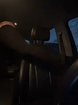 Snapshot of MiraReach chatting on December 4, 2025, 2:10 am MiraReach online show from December 4, 2025, 2:10 am