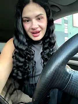 Snapshot of MiraReach chatting on October 31, 2025, 1:46 am MiraReach online show from October 31, 2025, 1:46 am