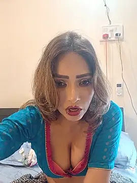 Snapshot of zoyarathore chatting on August 8, 2026, 6:59 pm zoyarathore online show from August 8, 2026, 6:59 pm