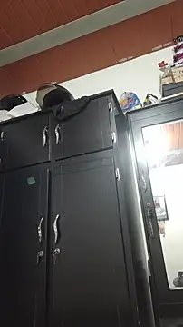 Snapshot of jean--98 chatting on November 19, 2025, 2:28 pm jean--98 online show from November 19, 2025, 2:28 pm