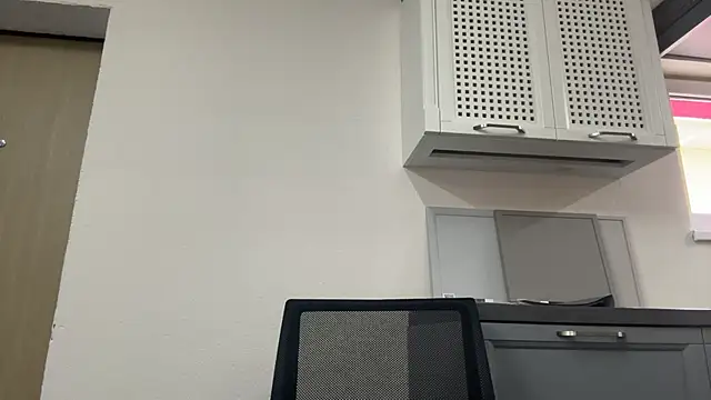 Snapshot of AshlyJoy chatting on October 2, 2025, 7:34 am AshlyJoy online show from October 2, 2025, 7:34 am