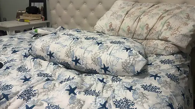 Snapshot of tattedNitalian chatting on September 24, 2025, 3:57 am tattedNitalian online show from September 24, 2025, 3:57 am