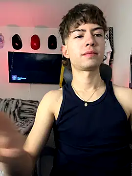 Snapshot of Tonerii chatting on October 21, 2025, 1:38 am Tonerii online show from October 21, 2025, 1:38 am