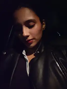 Lorena Mcfly online show from November 22, 2025, 12:21 am