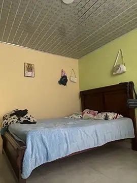 BELLAALEJA online show from April 2, 2026, 8:37 pm