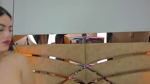 Snapshot of pamemiller1 chatting on November 1, 2025, 11:04 am pamemiller1 online show from November 1, 2025, 11:04 am