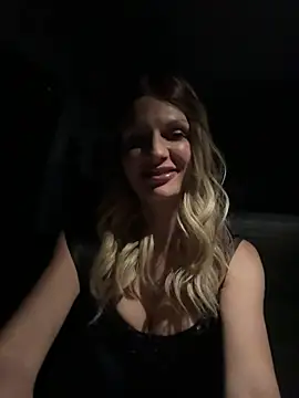 Isabella kiko online show from April 7, 2026, 7:37 pm