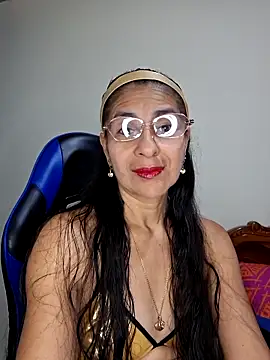 Natasha 50 online show from February 11, 2026, 1:05 am