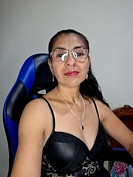 Natasha 50 online show from January 13, 2026, 2:59 am