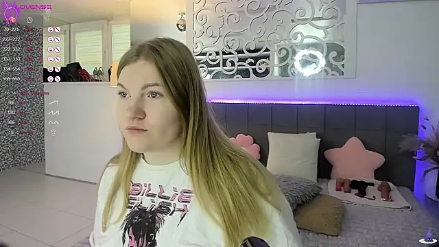 AshleyJoness online show from November 18, 2025, 5:44 am