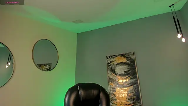 LiamCarterX online show from December 1, 2025, 12:11 am