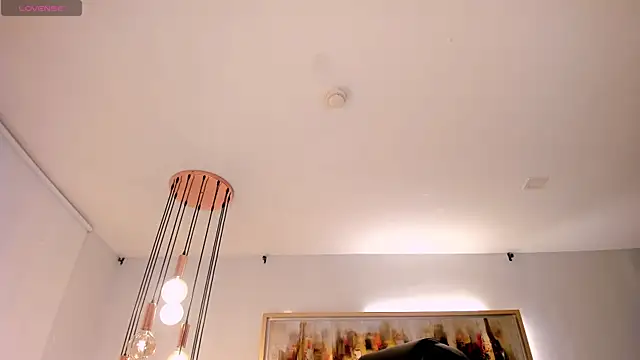 Snapshot of LeahLombardi_ chatting on November 1, 2025, 7:30 pm LeahLombardi online show from November 1, 2025, 7:30 pm