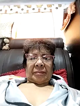 Snapshot of OliviaMorris1 chatting on October 19, 2025, 2:20 pm OliviaMorris1 online show from October 19, 2025, 2:20 pm