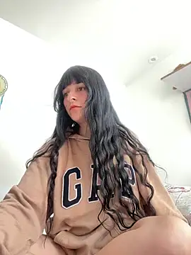 Snapshot of Abril_thompson98 chatting on September 18, 2025, 6:00 pm Abril thompson98 online show from September 18, 2025, 6:00 pm