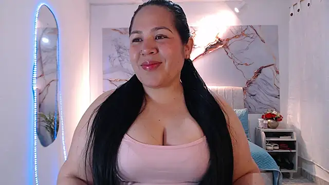 Snapshot of Ashley_Grahaam chatting on October 7, 2025, 2:12 am Ashley Grahaam online show from October 7, 2025, 2:12 am