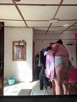 valen1891 online show from April 14, 2026, 3:50 pm