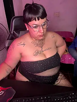 Snapshot of valen1891 chatting on December 16, 2025, 3:33 am valen1891 online show from December 16, 2025, 3:33 am