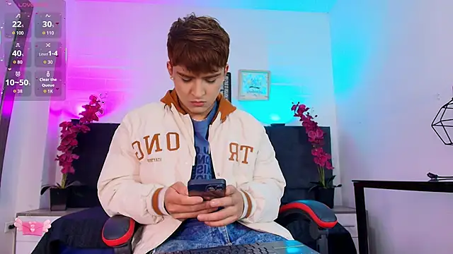 Lucass love online show from March 9, 2026, 12:41 pm