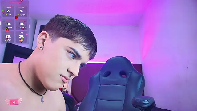 Snapshot of Lucass_love chatting on December 20, 2025, 1:36 pm Lucass love online show from December 20, 2025, 1:36 pm